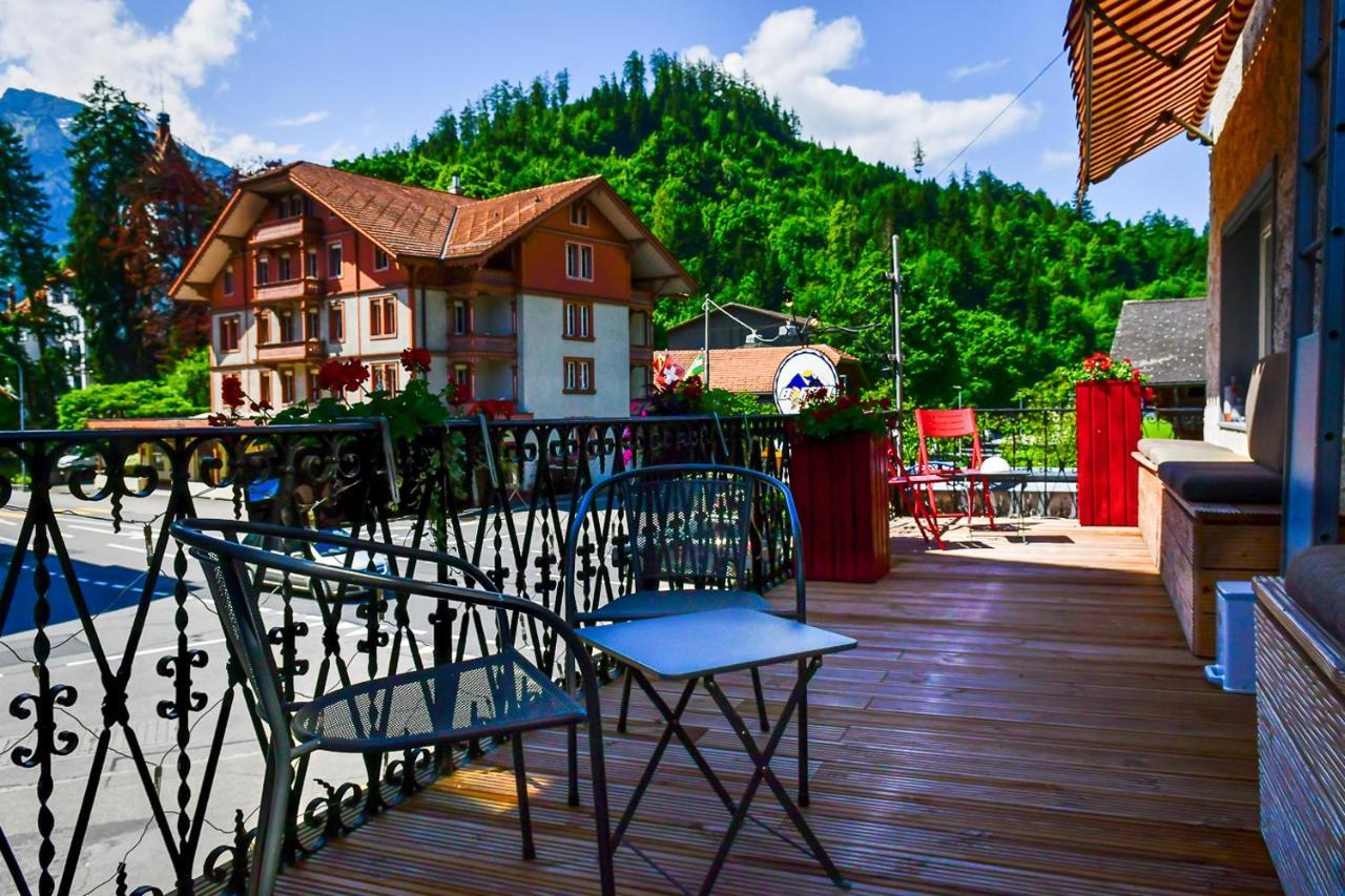 Hotel Tell And Apartments Unterseen Ngoại thất bức ảnh